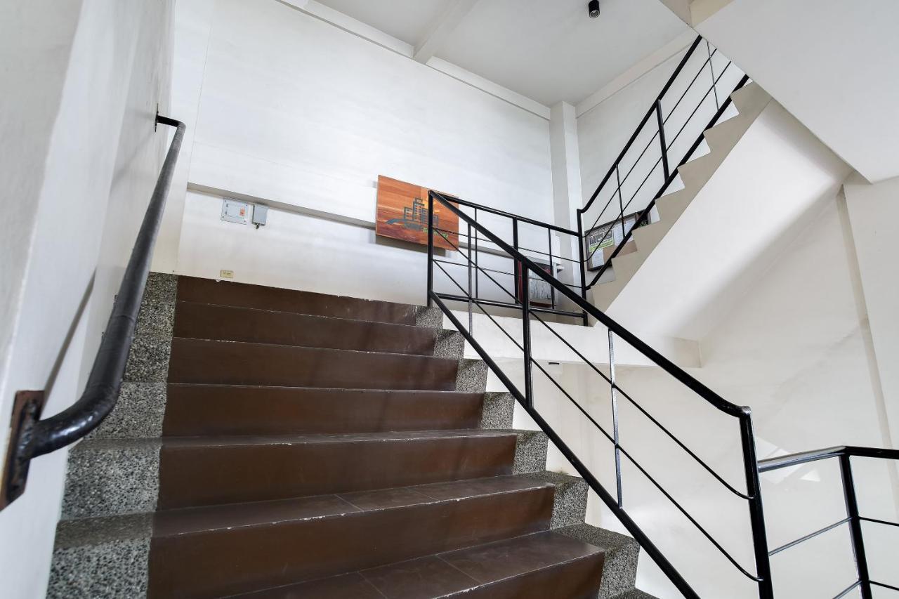 OYO 425 Residences By Sirc Pampanga Exterior foto